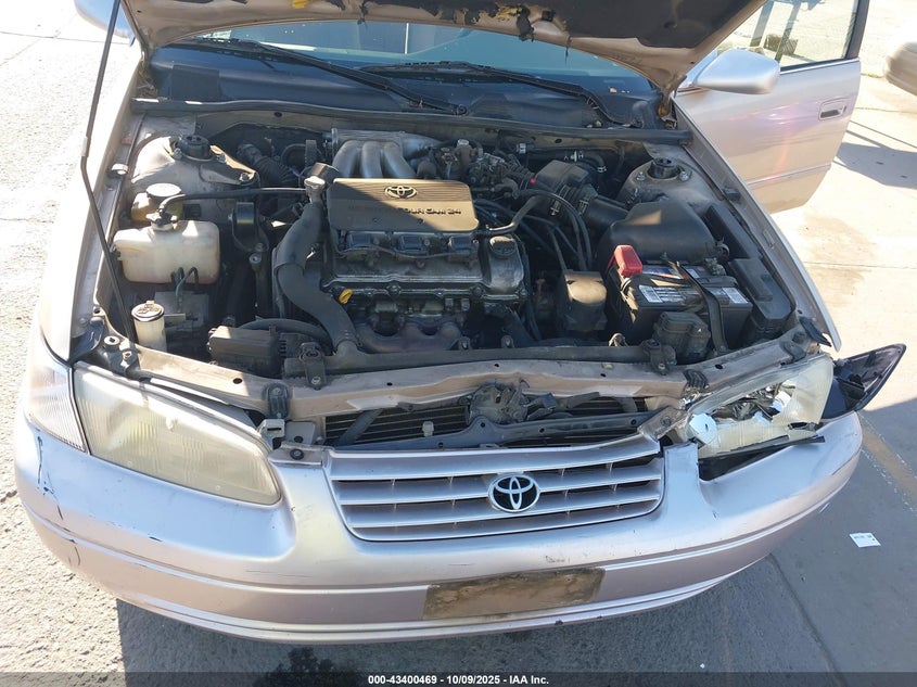 1998 Toyota Camry Le V6 VIN: JT2BF22K2W0111670 Lot: 43400469