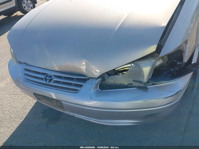 1998 Toyota Camry Le V6 VIN: JT2BF22K2W0111670 Lot: 43400469