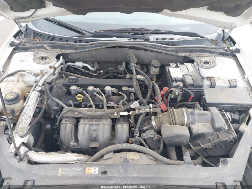 2010 Mercury Milan VIN: 3MEHM0HA3AR611581 Lot: 43400549