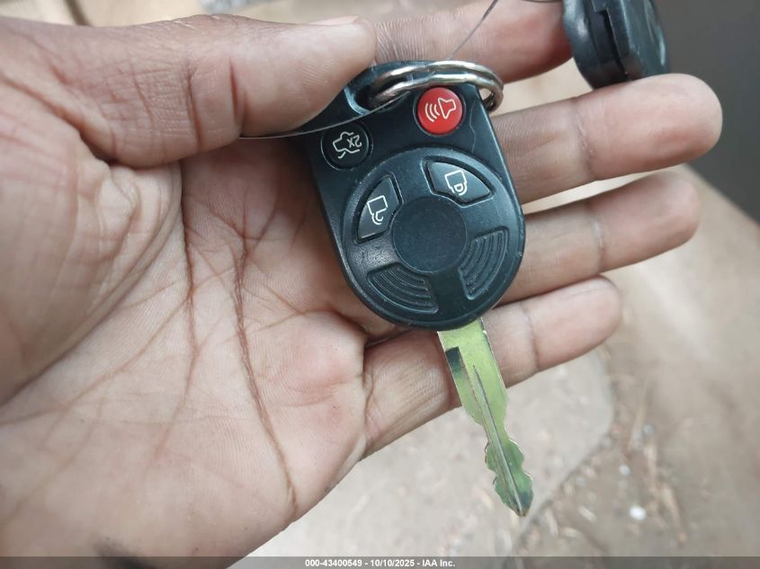 2010 Mercury Milan VIN: 3MEHM0HA3AR611581 Lot: 43400549