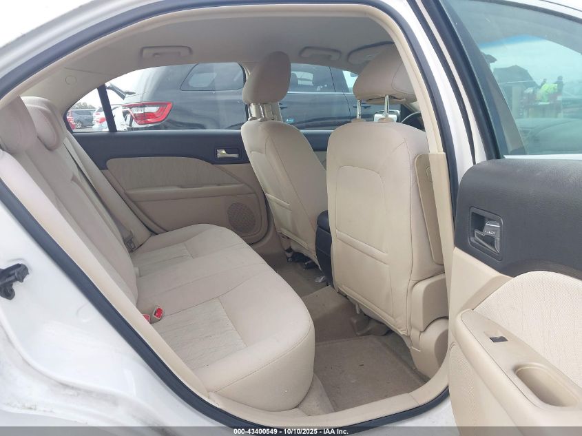 2010 Mercury Milan VIN: 3MEHM0HA3AR611581 Lot: 43400549