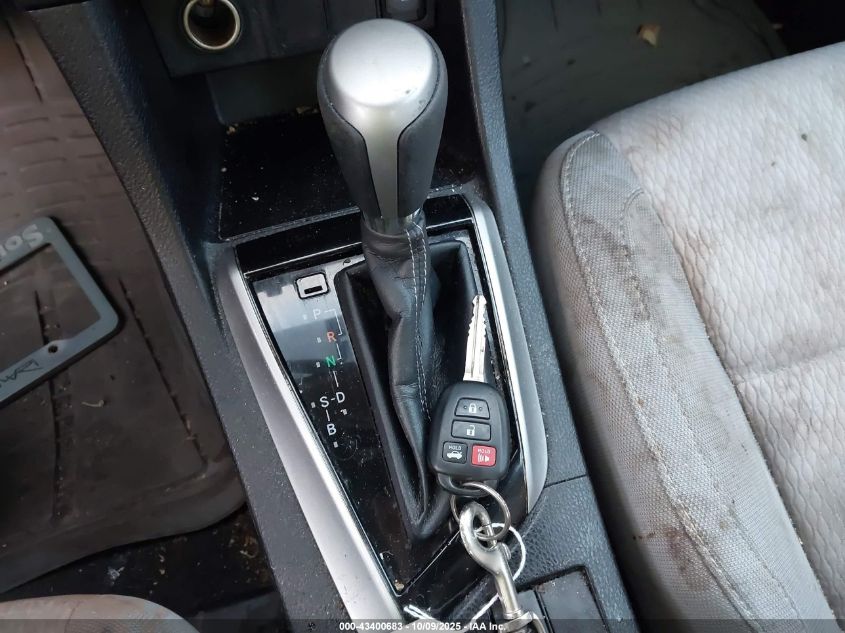 2015 Toyota Corolla Le VIN: 5YFBURHE8FP236167 Lot: 43400683