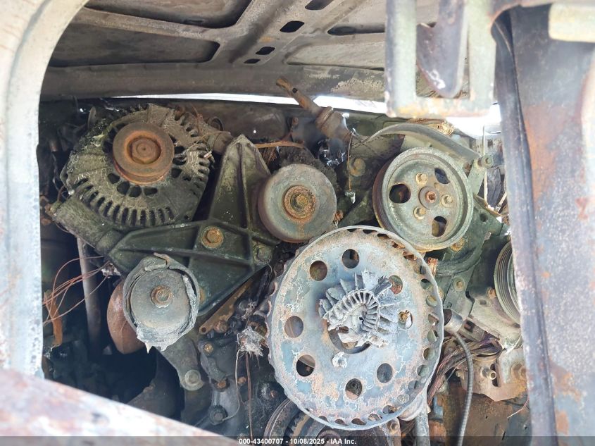 1999 Ford Explorer Eddie Bauer/Limited/Xlt VIN: 1FMDU34E3XZA33105 Lot: 43400707