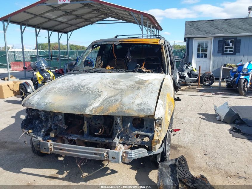 1999 Ford Explorer Eddie Bauer/Limited/Xlt VIN: 1FMDU34E3XZA33105 Lot: 43400707