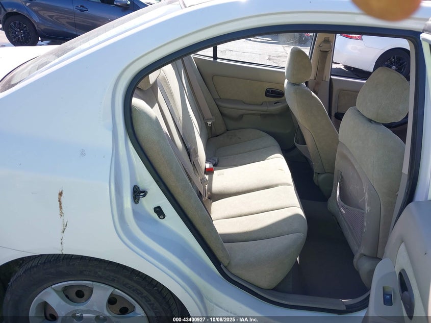 2003 Hyundai Elantra Gls/Gt VIN: KMHDN45D13U567025 Lot: 43400927