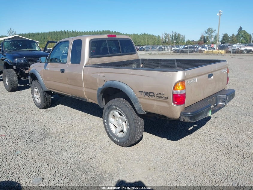 5TEWN72N81Z879407 2001 TOYOTA TACOMA photo no. 3