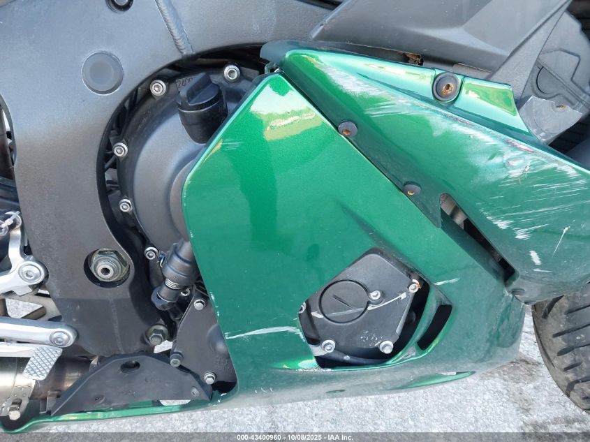 2004 Yamaha Yzfr6 L VIN: JYARJ06E04A016072 Lot: 43400960