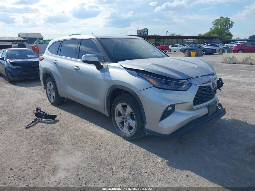 TOYOTA HIGHLANDER LE