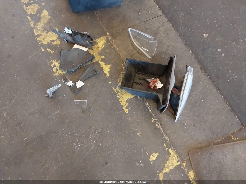 2002 Chrysler Pt Cruiser Limited VIN: 3C8FY68B42T354510 Lot: 43401025