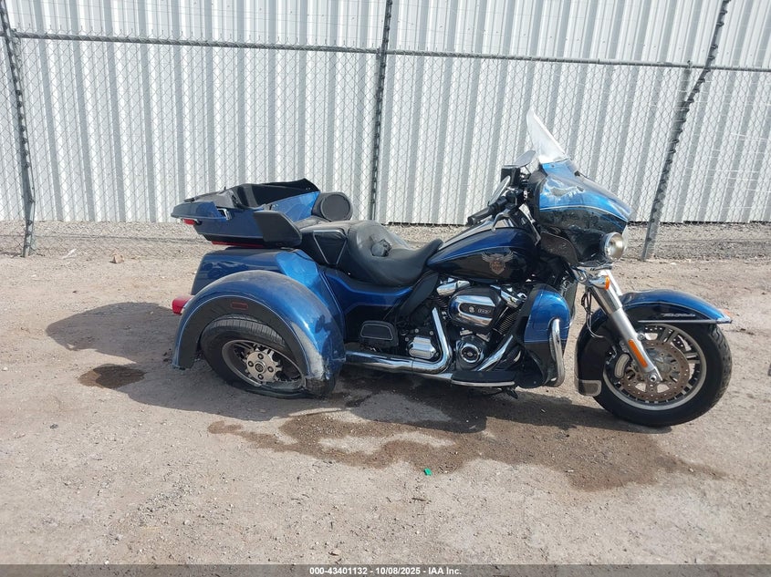 2018 Harley-Davidson Flhtcutg 115Th Ann Tri Glide Ultra VIN: 1HD1MDD17JB850053 Lot: 43401132
