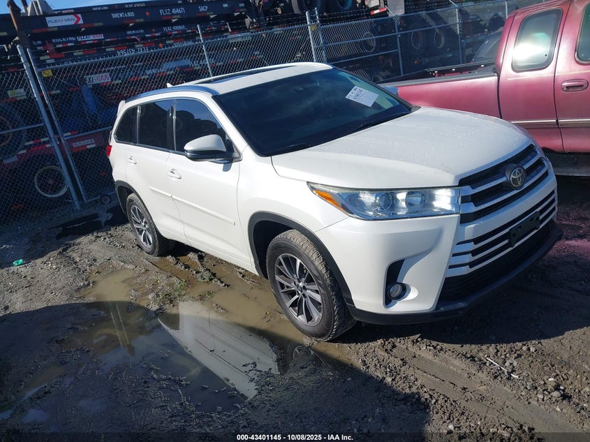 TOYOTA HIGHLANDER XLE