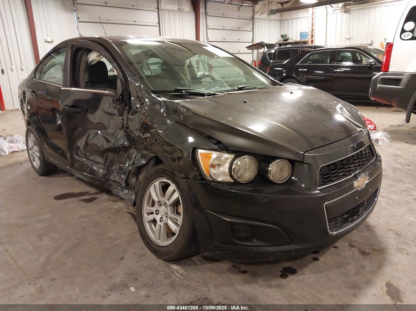 CHEVROLET SONIC LT AUTO