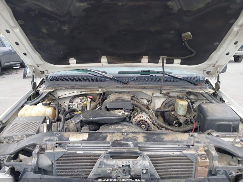 2000 GMC Sierra 1500 Sl VIN: 1GTEC19V9YE230300 Lot: 43401220