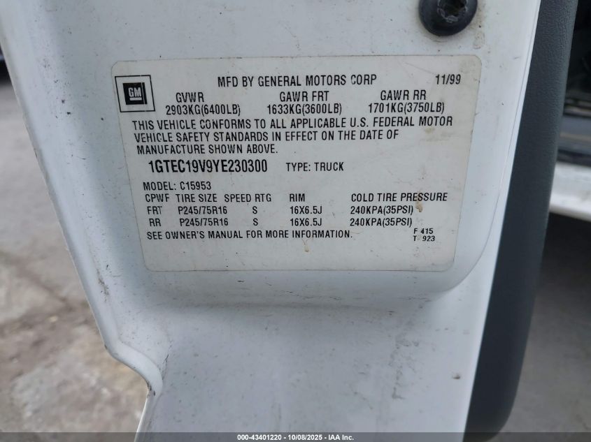 2000 GMC Sierra 1500 Sl VIN: 1GTEC19V9YE230300 Lot: 43401220