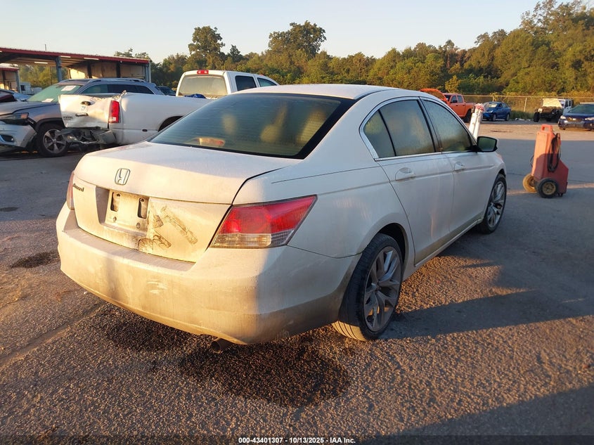 JHMCP26378C052319 2008 HONDA ACCORD photo no. 4