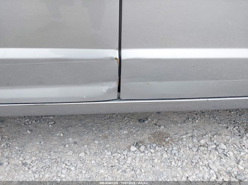 2016 Dodge Grand Caravan R/T VIN: 2C4RDGEG7GR352776 Lot: 43401320