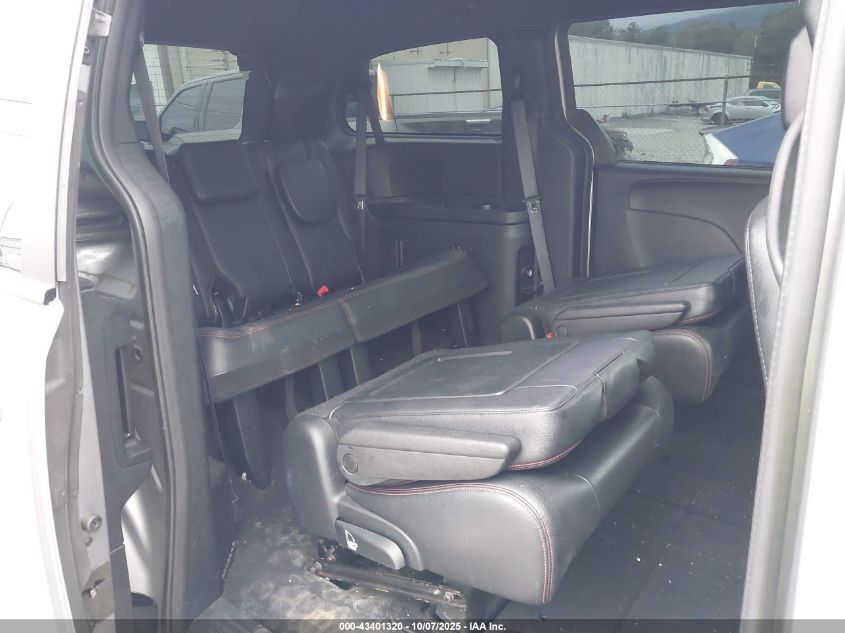2016 Dodge Grand Caravan R/T VIN: 2C4RDGEG7GR352776 Lot: 43401320