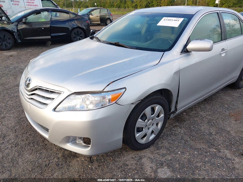 2011 Toyota Camry VIN: 4T1BF3EK0BU226940 Lot: 43401401