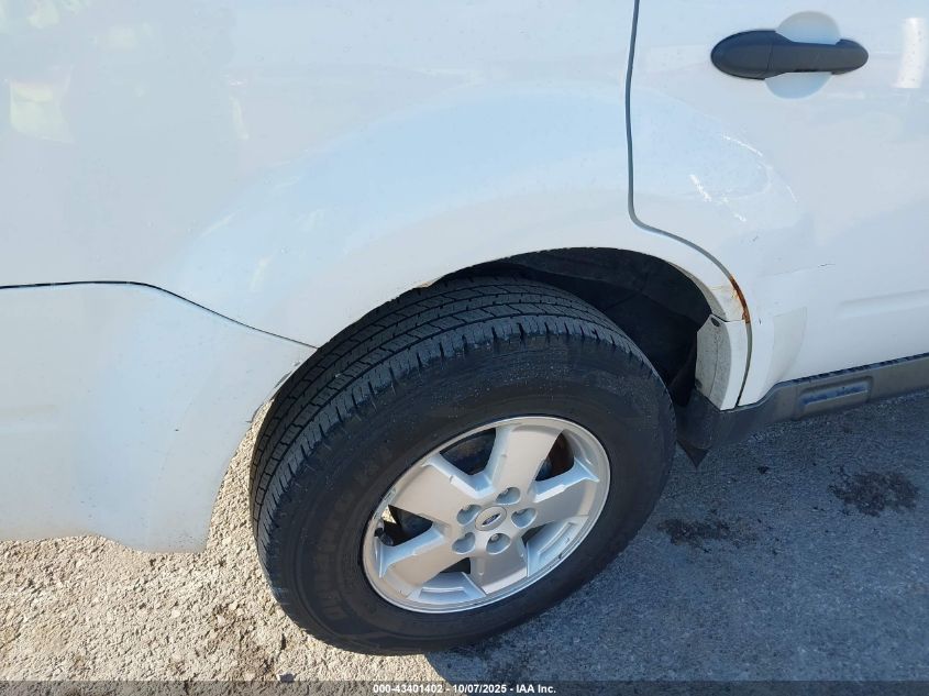 2011 Ford Escape Xls VIN: 1FMCU0C7XBKC12353 Lot: 43401402