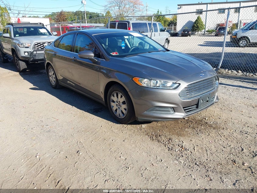 FORD FUSION S