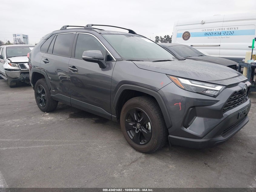 TOYOTA RAV4 HYBRID XLE