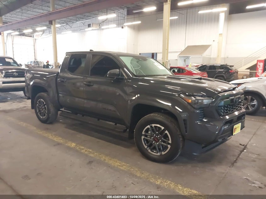 TOYOTA TACOMA TRD SPORT 4WD