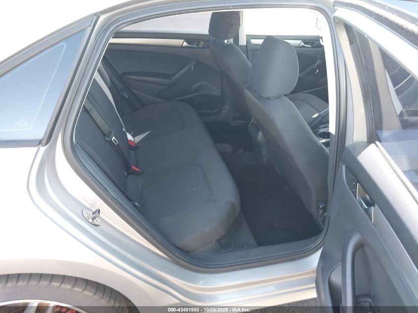 2013 Volkswagen Passat 2.5L S VIN: 1VWAP7A33DC043234 Lot: 43401550