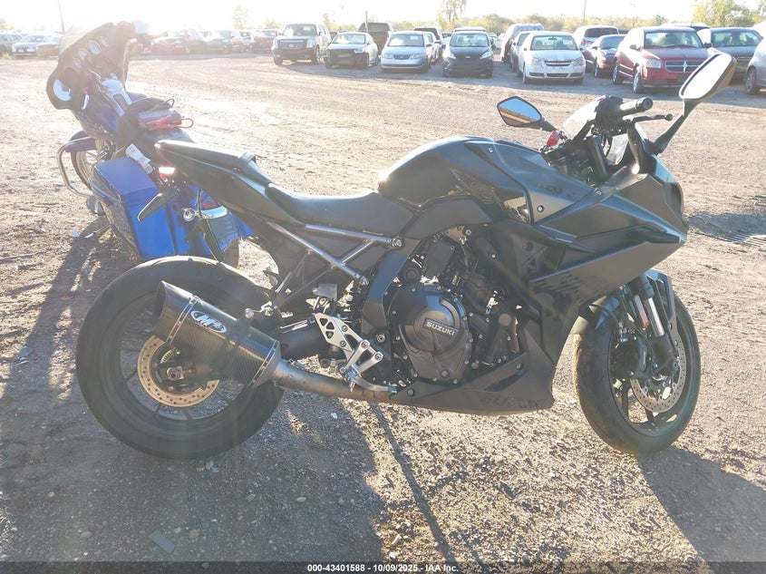 2025 Suzuki Gsx800 F VIN: JS1EM13B5S7100158 Lot: 43401588