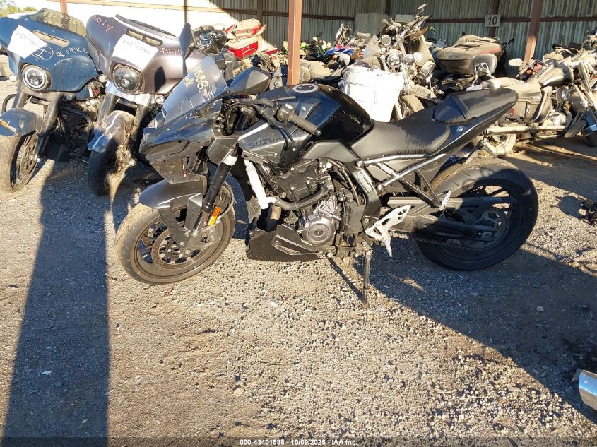2025 Suzuki Gsx800 F VIN: JS1EM13B5S7100158 Lot: 43401588