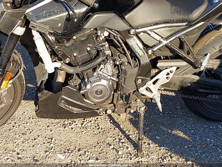 2025 Suzuki Gsx800 F VIN: JS1EM13B5S7100158 Lot: 43401588