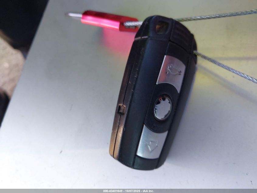 2007 BMW 328I VIN: WBAVA33527PG53300 Lot: 43401649