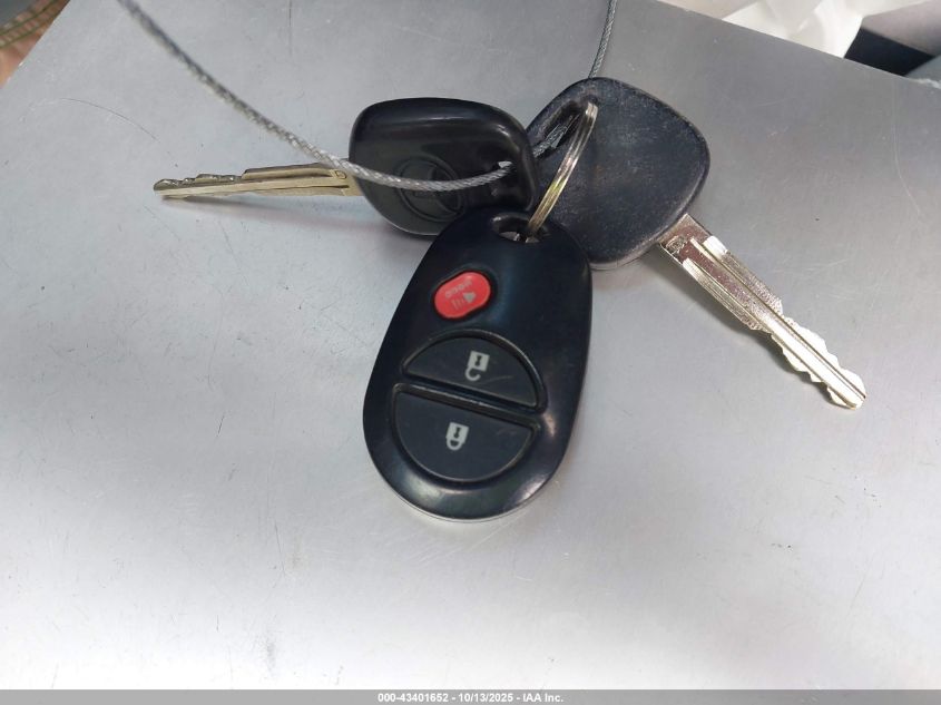 2013 Toyota Tundra Grade 5.7L V8 VIN: 5TFUW5F13DX305728 Lot: 43401652