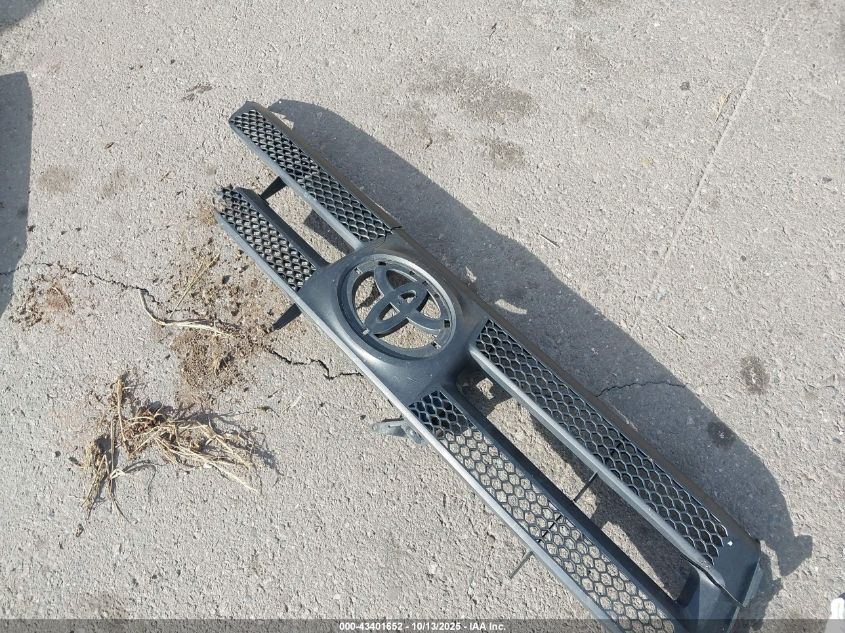 2013 Toyota Tundra Grade 5.7L V8 VIN: 5TFUW5F13DX305728 Lot: 43401652