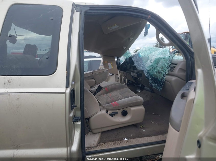 1FTNX21F71EB37067 2001 FORD F250 photo no. 5