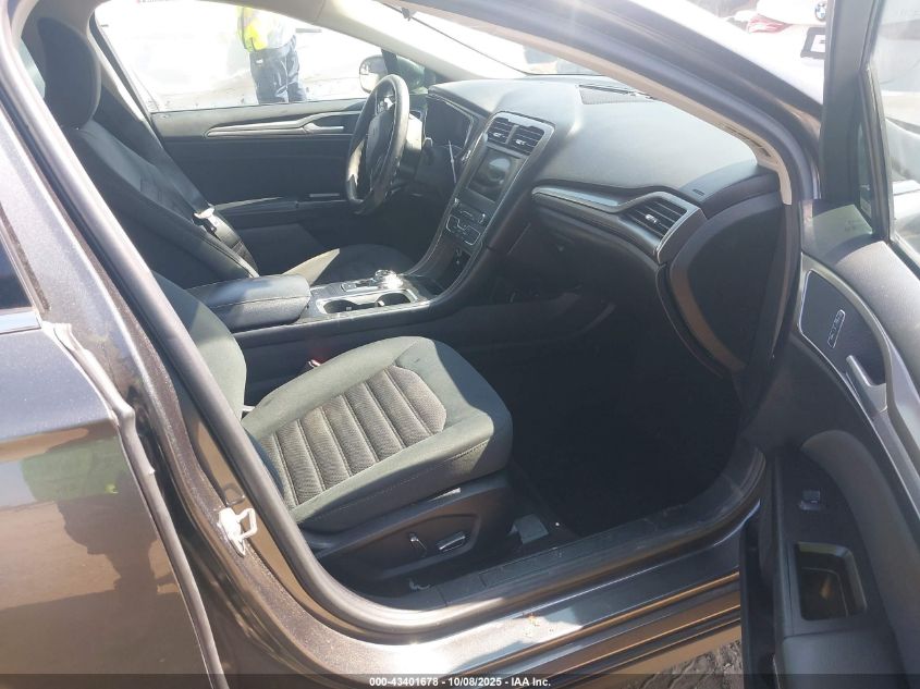 2017 Ford Fusion Se VIN: 3FA6P0HD4HR242532 Lot: 43401678