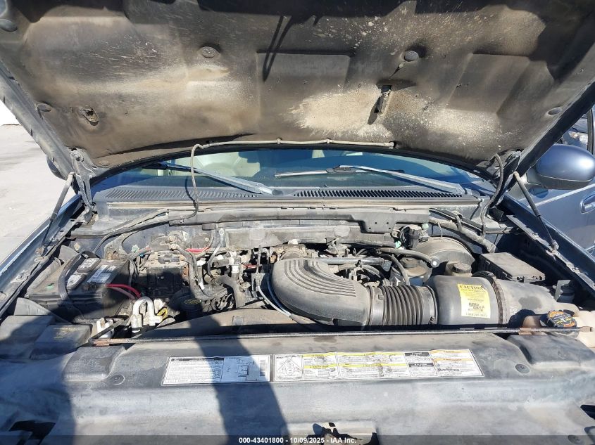 2000 Ford Expedition Eddie Bauer VIN: 1FMFU18L0YLB55320 Lot: 43401800