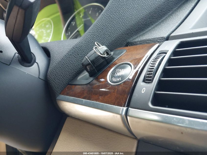 2011 BMW X5 xDrive35I/xDrive35I Premium/xDrive35I Sport Activity VIN: 5UXZV4C53BL402778 Lot: 43401809