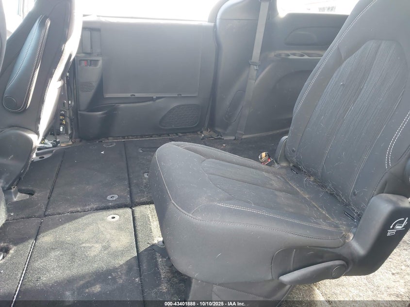 2018 Chrysler Pacifica Touring Plus VIN: 2C4RC1FGXJR228832 Lot: 43401888