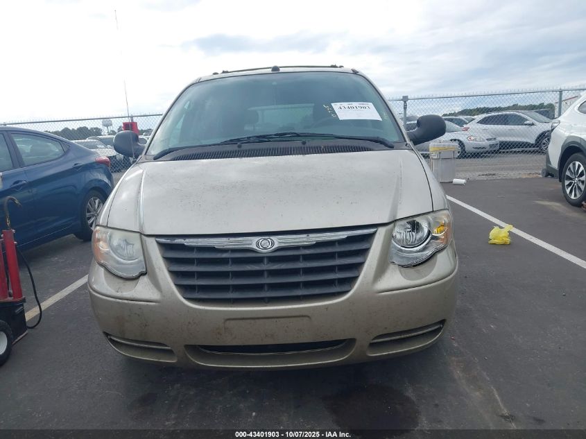 2005 Chrysler Town & Country Touring VIN: 2C4GP54LX5R559936 Lot: 43401903