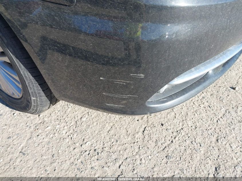 2015 Chrysler Town & Country Touring-L VIN: 2C4RC1CG4FR601505 Lot: 43401940