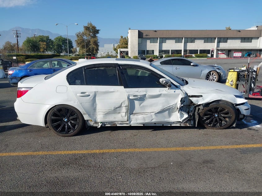 2008 BMW M5 VIN: WBSNB93558CX10798 Lot: 43401970