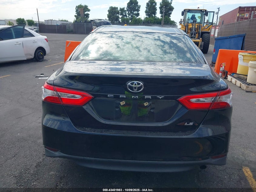 2018 Toyota Camry Le VIN: 4T1B11HK1JU141263 Lot: 43401983