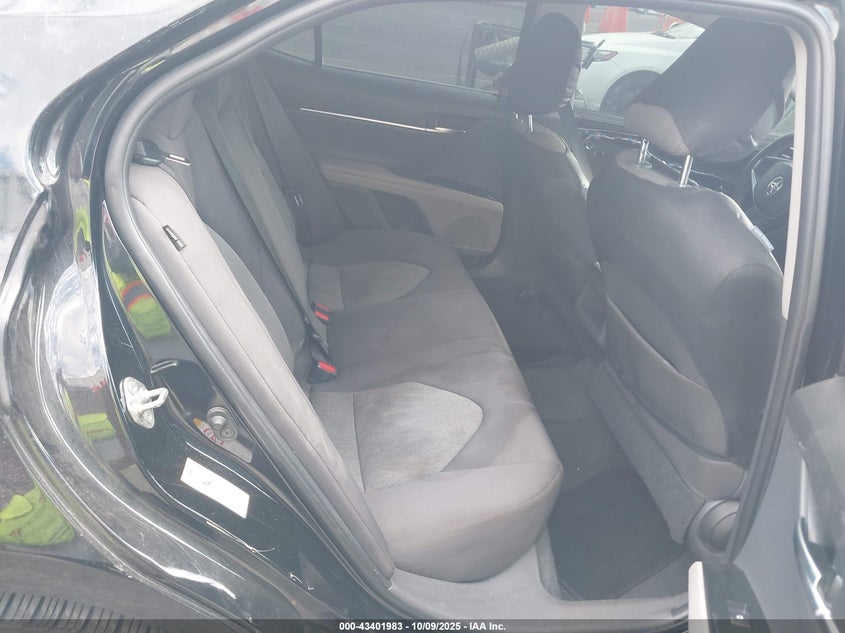 2018 Toyota Camry Le VIN: 4T1B11HK1JU141263 Lot: 43401983