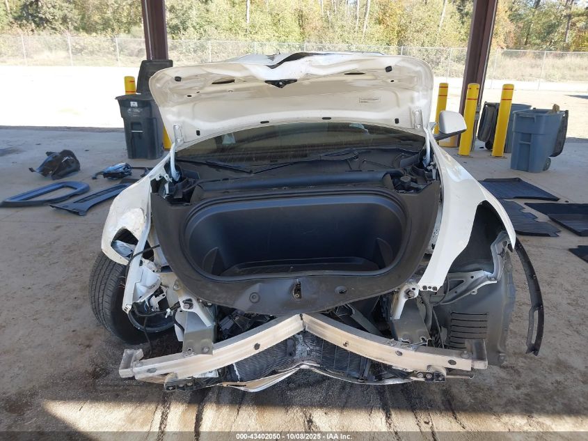 2023 Tesla Model Y Awd/Long Range Dual Motor All-Wheel Drive VIN: 7SAYGDEE9PF805925 Lot: 43402050