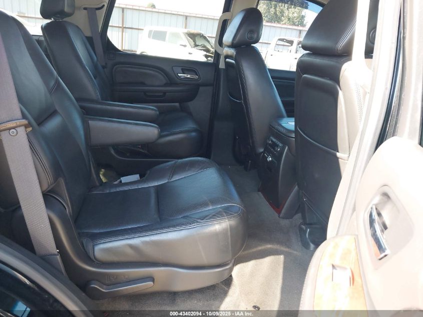 2008 Cadillac Escalade Standard VIN: 1GYFK63838R139940 Lot: 43402094