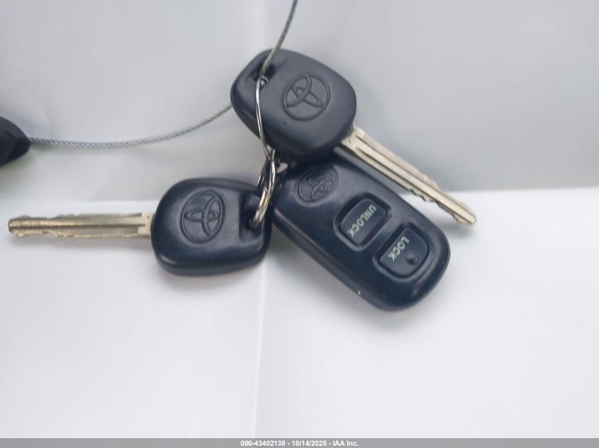 2006 Toyota Corolla Le VIN: 1NXBR32E96Z700105 Lot: 43402138