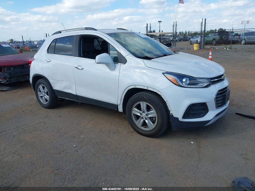 CHEVROLET TRAX FWD LT