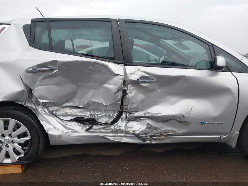 2015 NISSAN LEAF S - 1N4AZ0CPXFC310544