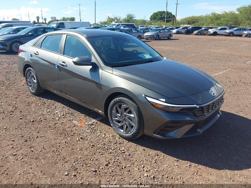 HYUNDAI ELANTRA BLUE