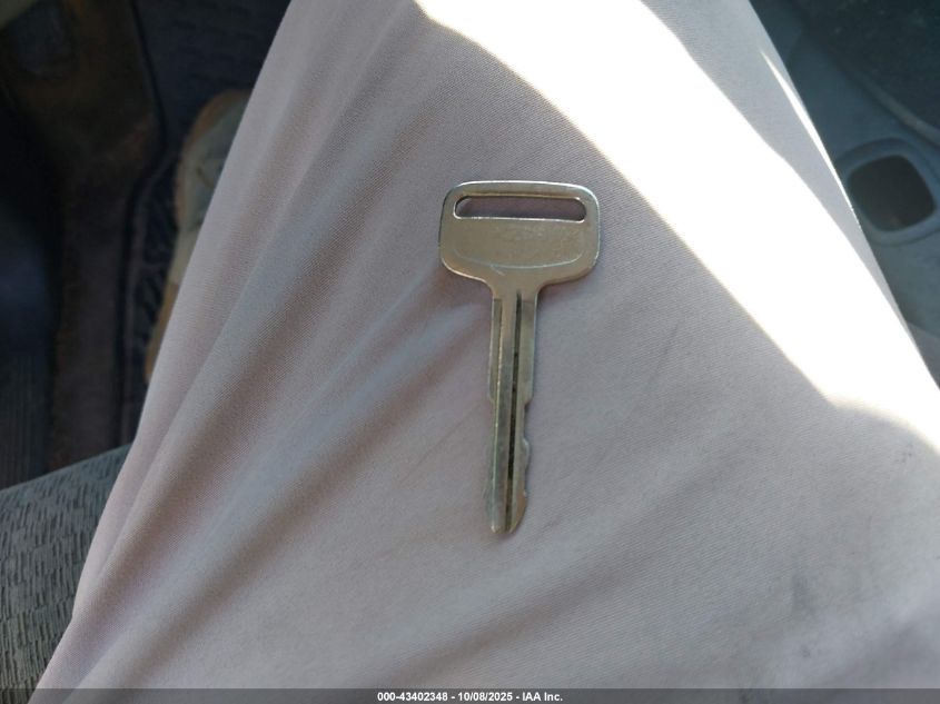 2006 Toyota Tundra Sr5 V8 VIN: 5TBDT44106S524671 Lot: 43402348